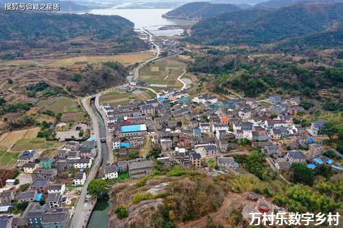 探索国家数字乡村试点 推动“智慧蓉城”建设向乡村延伸